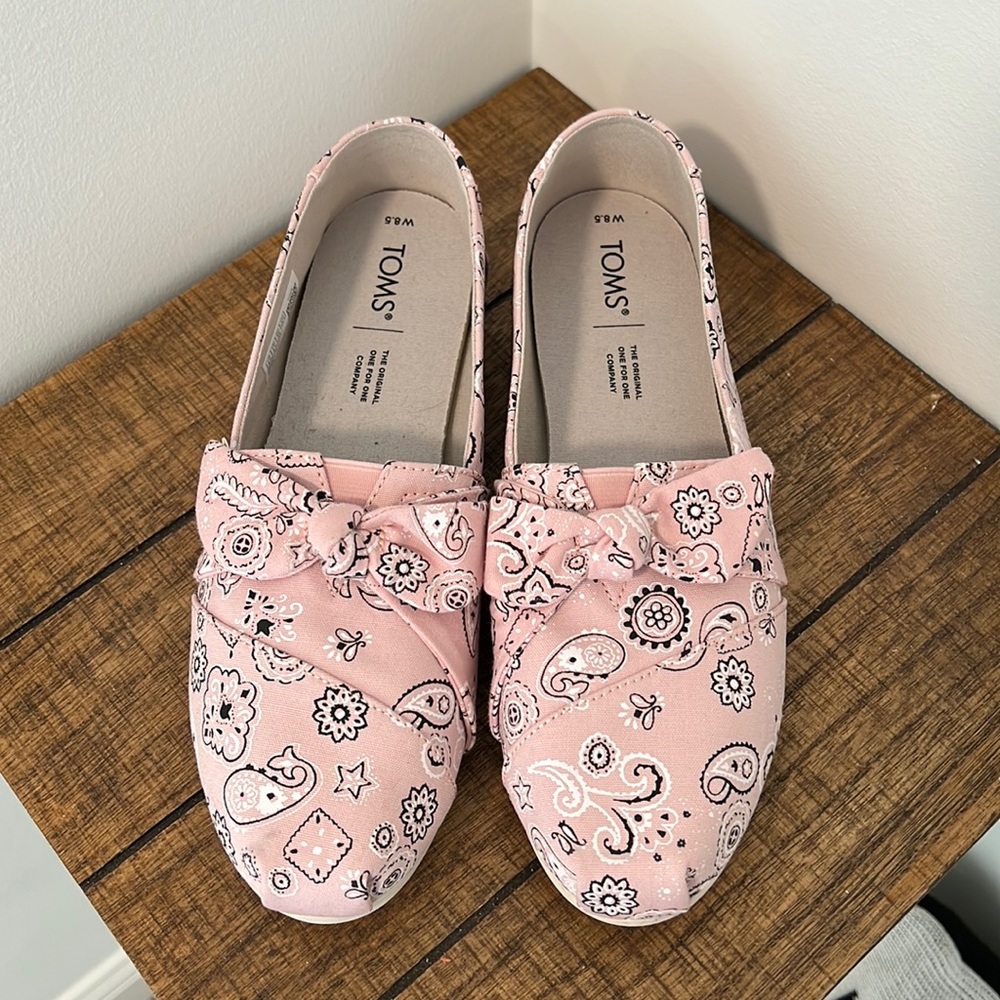 TOMS Pink Bandana Bow Alpargata/Shoes